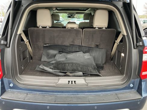Certified 2020 Ford Expedition XLT w/ Equipment Group 202A image 32