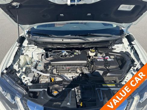 Used 2018 Nissan Rogue SL w/ Premium Package image 19