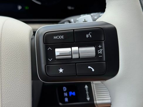 Used 2025 Hyundai Santa Fe Calligraphy image 33