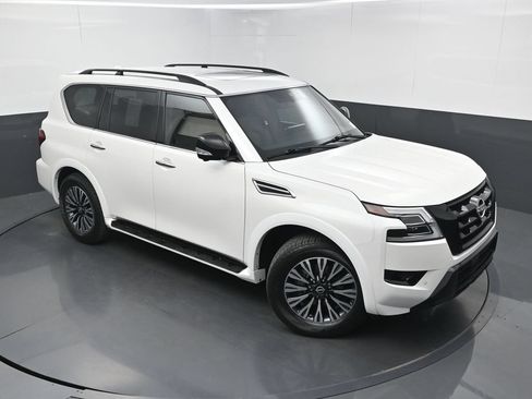 Used 2023 Nissan Armada SL w/ Midnight Edition Package RWD image 35