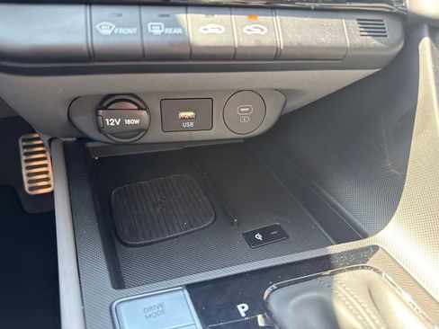 Used 2025 Hyundai Elantra Sport FWD image 21