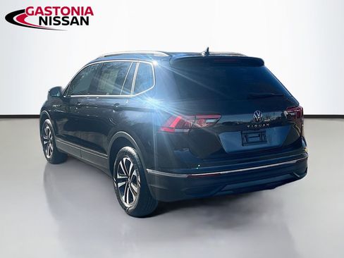Used 2024 Volkswagen Tiguan S image 6