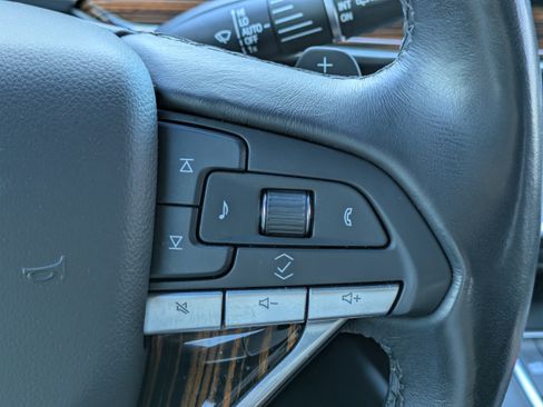 Used 2021 Cadillac Escalade Premium Luxury w/ Driver Assist Tech Package AWD/4WD image 24