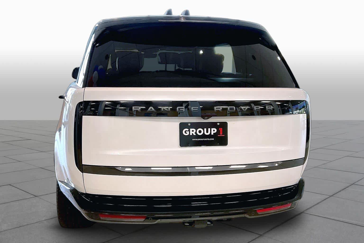 Used 2024 Land Rover Range Rover Long Wheelbase Autobiography AWD/4WD image 5