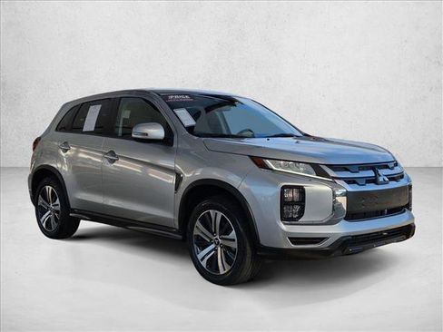 Used 2024 Mitsubishi Outlander Sport SE AWD/4WD image 3