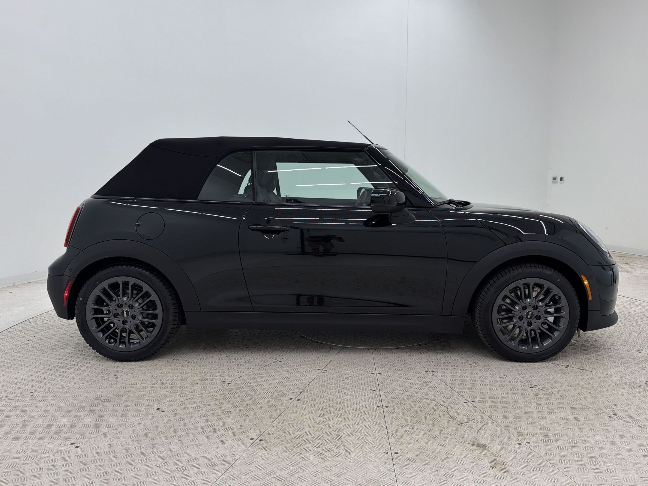 New 2026 MINI Cooper S FWD image 25