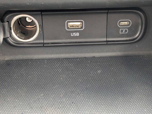 Certified 2025 Kia Seltos S AWD/4WD image 24