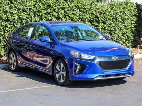 Used 2019 Hyundai Ioniq Electric FWD image 3