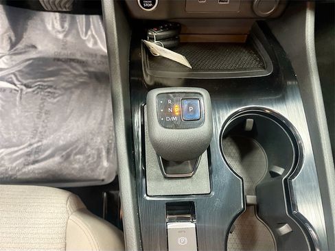 Used 2021 Nissan Rogue SV image 16