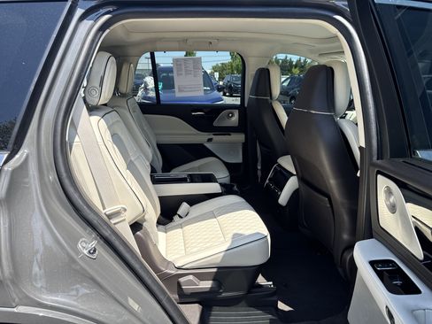 Used 2020 Lincoln Aviator Black Label w/ Dynamic Handling Package AWD/4WD image 16