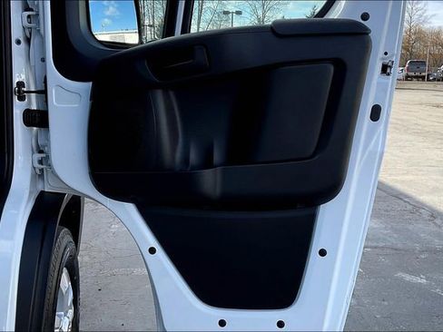 New 2025 RAM ProMaster 2500 w/ Quick Order Package 22G SLT image 22