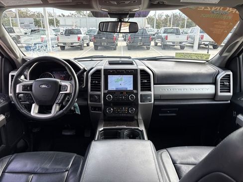 Used 2020 Ford F250 Lariat image 8