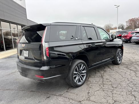 Used 2022 Cadillac Escalade Sport w/ Touring Package image 7