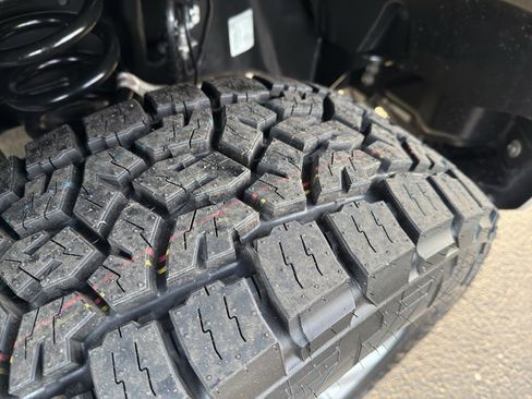 Used 2024 Ford F250 XLT image 8