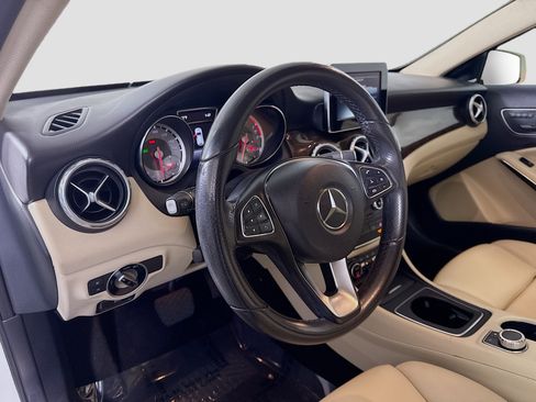 Used 2017 Mercedes-Benz GLA 250 4MATIC w/ Premium Package image 22