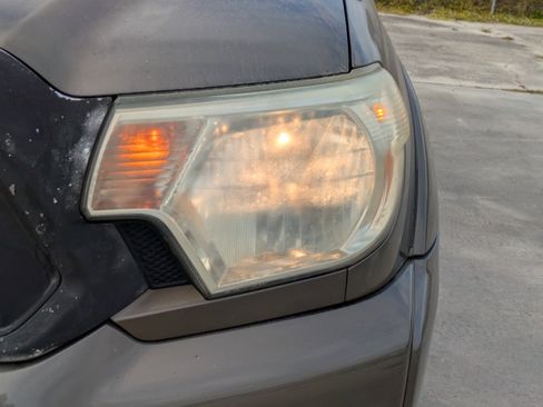 Used 2015 Toyota Tacoma PreRunner w/ SR5 Package image 9