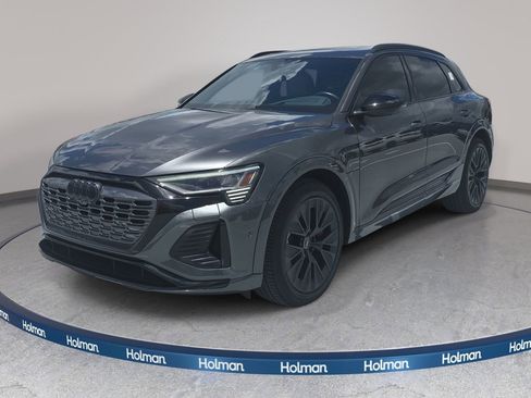 Used 2024 Audi Q8 e-tron Prestige w/ Prestige Package AWD/4WD image 1