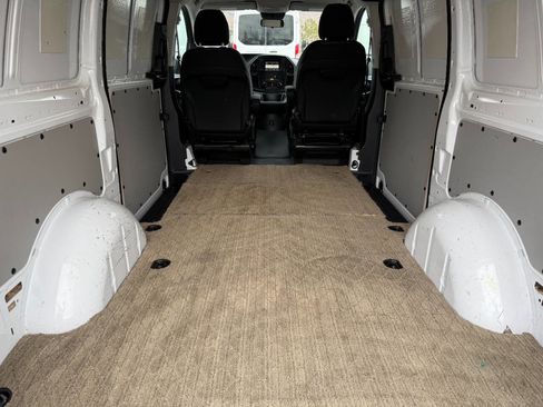 Used 2019 Mercedes-Benz Metris w/ Driver Comfort Package image 21