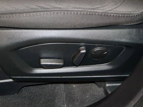 Certified 2022 Ford Explorer XLT image 27