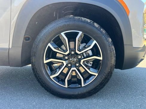 Used 2026 Chevrolet TrailBlazer ACTIV w/ Driver Confidence Package AWD/4WD image 4