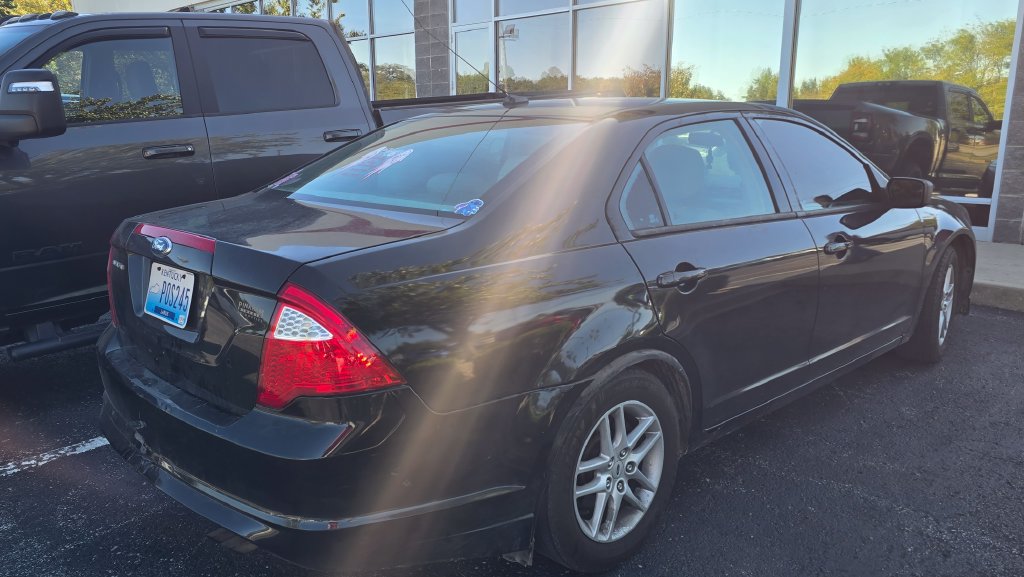 Used 2012 Ford Fusion S FWD image 4