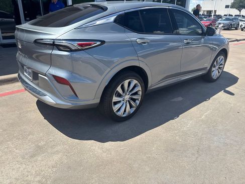 Used 2025 Buick Envista Avenir FWD image 5
