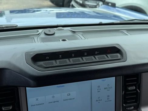 Used 2021 Ford Bronco First Edition AWD/4WD image 23