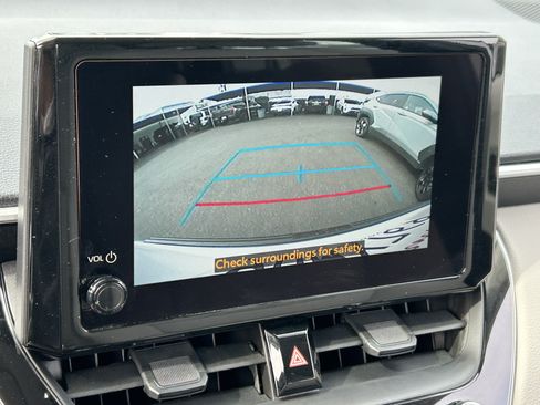 Certified 2025 Toyota Corolla Cross L FWD image 7