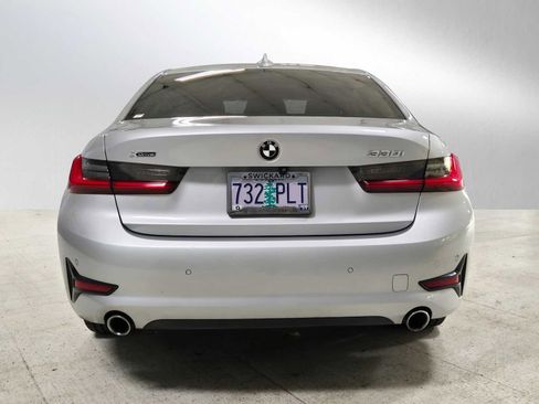 Used 2019 BMW 330i xDrive Sedan w/ Convenience Package AWD/4WD image 4
