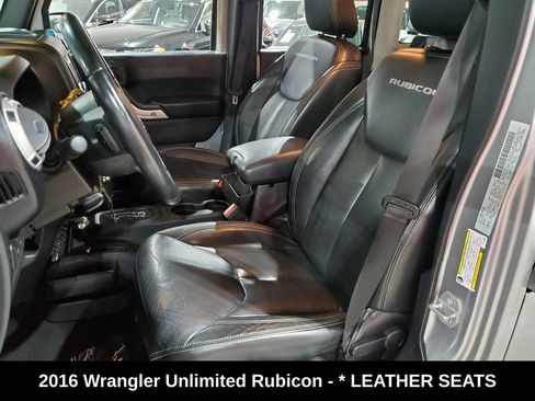 Used 2016 Jeep Wrangler Unlimited Rubicon w/ Connectivity Group AWD/4WD image 6