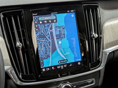 Used 2024 Volvo V90 B6 Cross Country Plus w/ Climate Package image 37