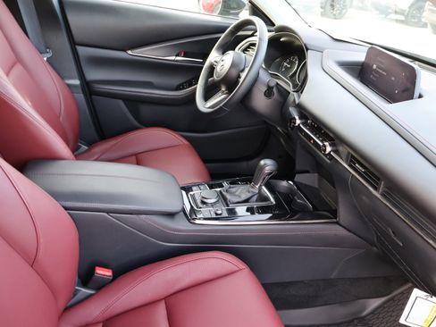 Certified 2025 MAZDA CX-30 AWD 2.5 S w/ Preferred Package image 11