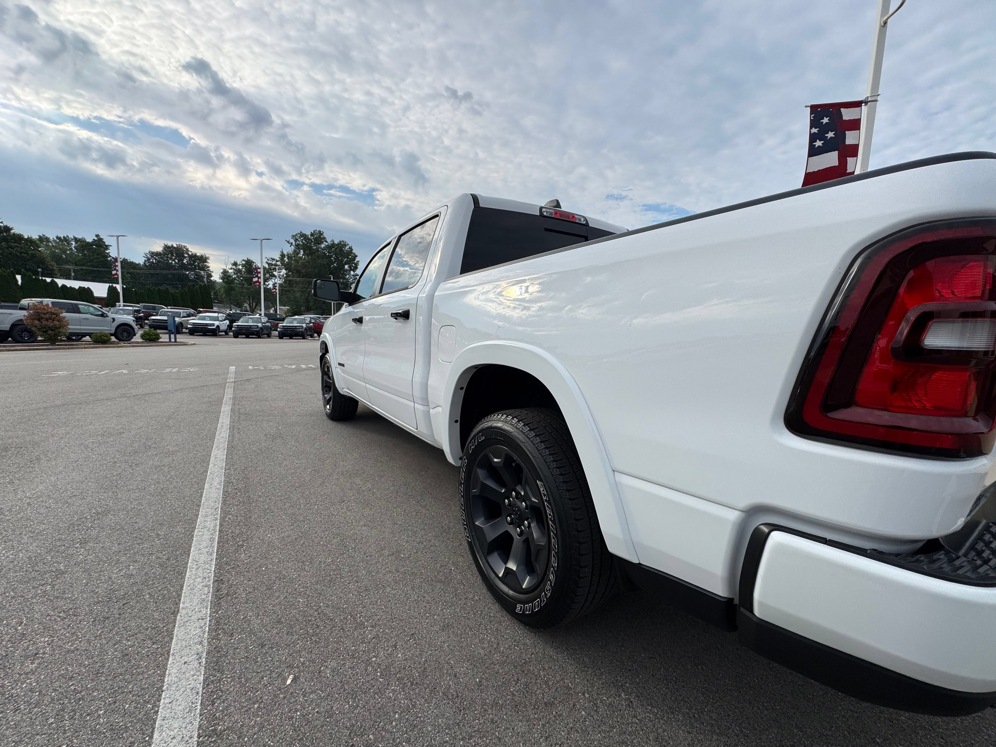 Used 2025 RAM 1500 Big Horn AWD/4WD image 24