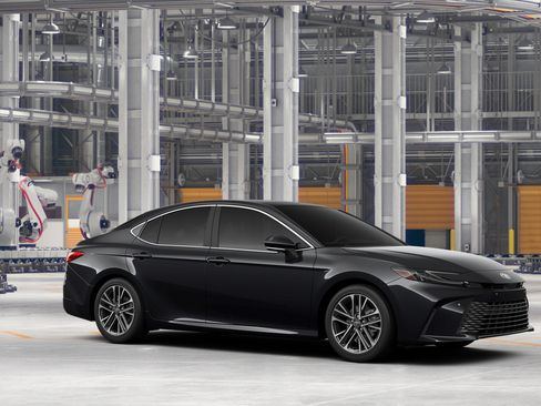 New 2026 Toyota Camry XLE AWD/4WD image 16