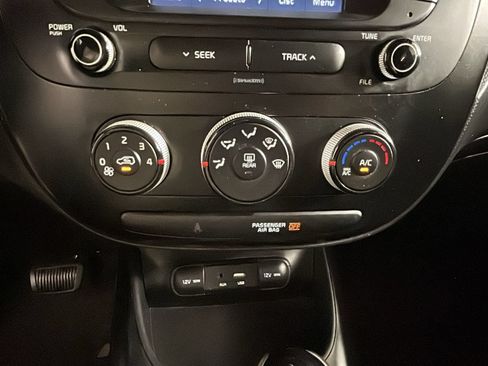 Used 2019 Kia Soul FWD image 24