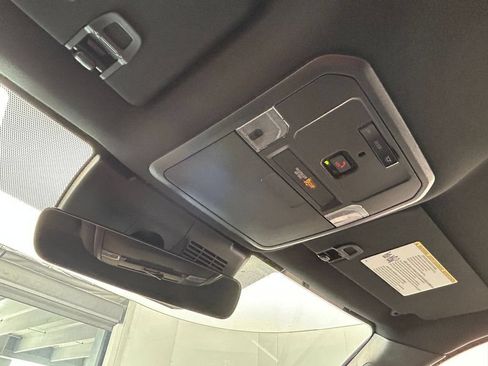 Used 2024 Toyota Tacoma SR5 RWD image 38