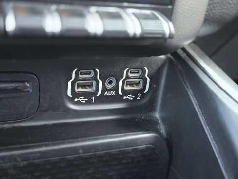 Used 2019 RAM 1500 Big Horn image 32