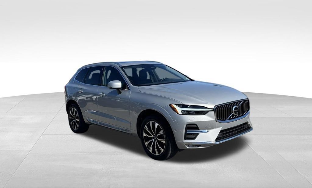 Certified 2023 Volvo XC60 B5 Plus w/ Climate Package AWD/4WD image 37