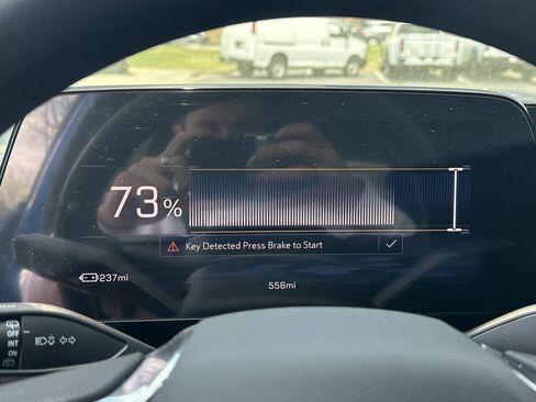 Certified 2026 Chevrolet Equinox EV LT image 22