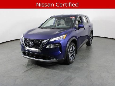 Certified 2023 Nissan Rogue SV FWD image 2