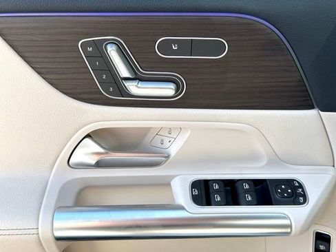 New 2026 Mercedes-Benz GLA 250 4MATIC image 35