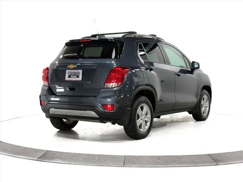 Used 2022 Chevrolet Trax LT w/ Driver Confidence Package image 10