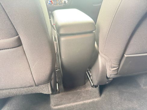 Used 2025 Chevrolet TrailBlazer LT image 24