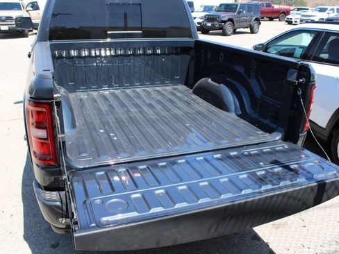 Used 2026 RAM 1500 Laramie w/ Night Edition AWD/4WD image 9