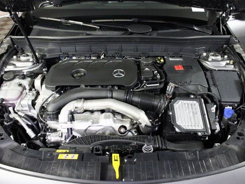 Certified 2026 Mercedes-Benz GLB 250 GLB 250 image 34