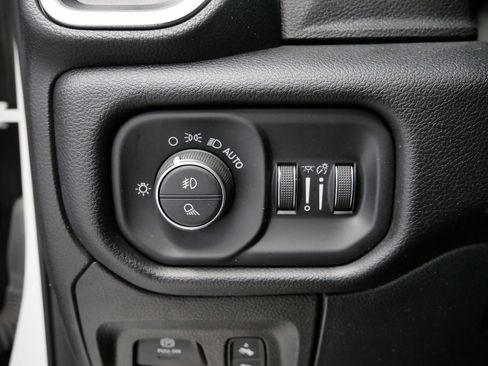 Used 2022 RAM 1500 Laramie image 22