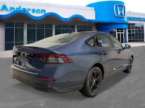 New 2025 Honda Accord SE image 5
