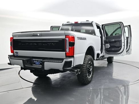 New 2026 Ford F350 Platinum w/ Tremor Off-Road Package AWD/4WD image 48