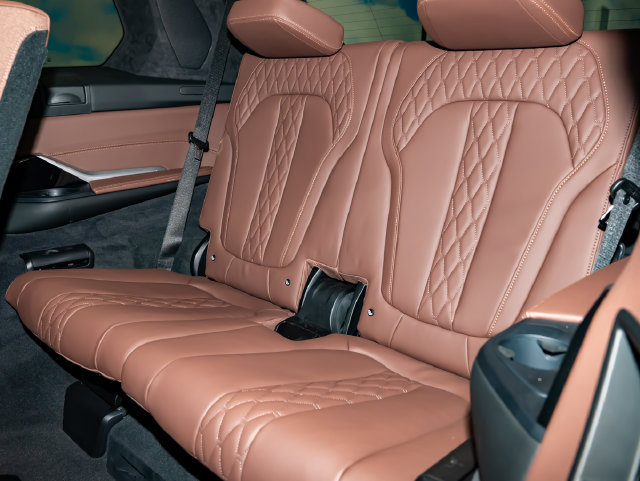Used 2024 BMW X7 M60i w/ Executive Package AWD/4WD image 23