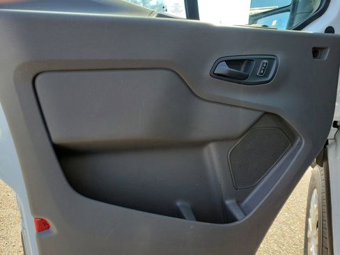 Used 2024 Ford Transit 350 XLT image 17